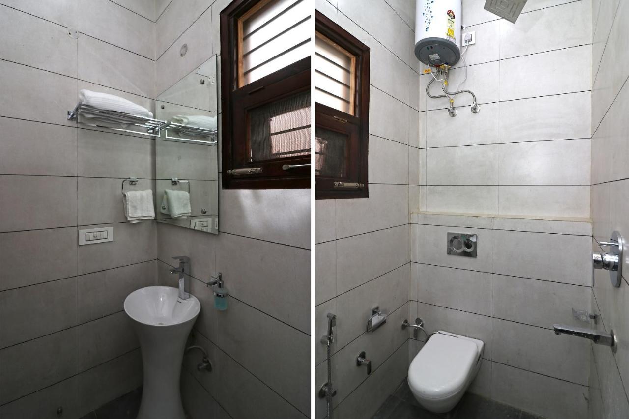 Oyo 38799 Savoy Guest House Panipat Ngoại thất bức ảnh